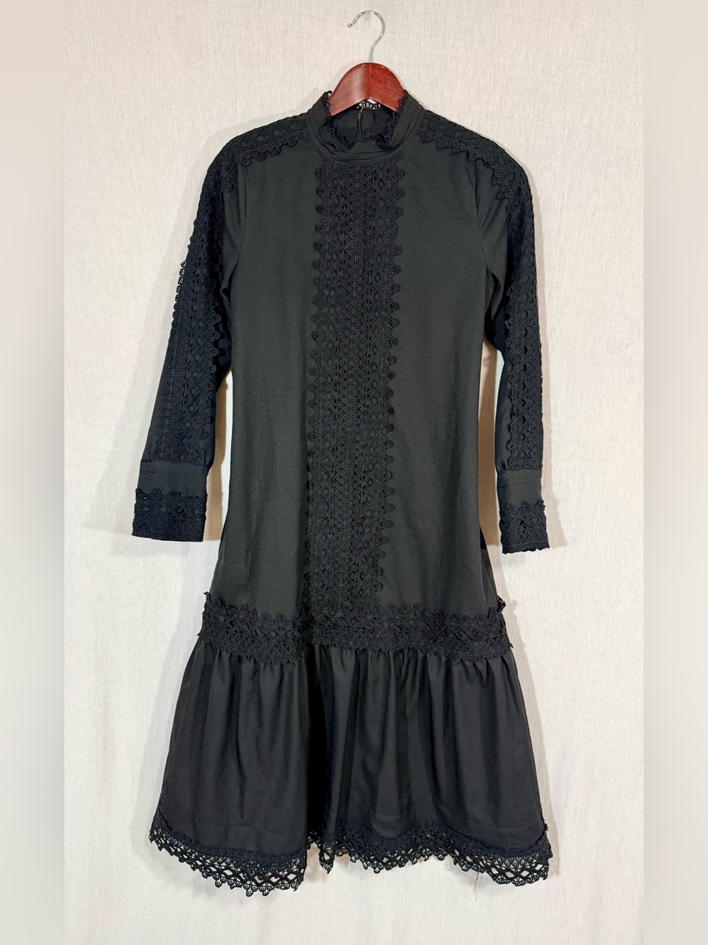 Weekend XS Women’s Black Long-Sleeve Lace-Detail maxi Dress
